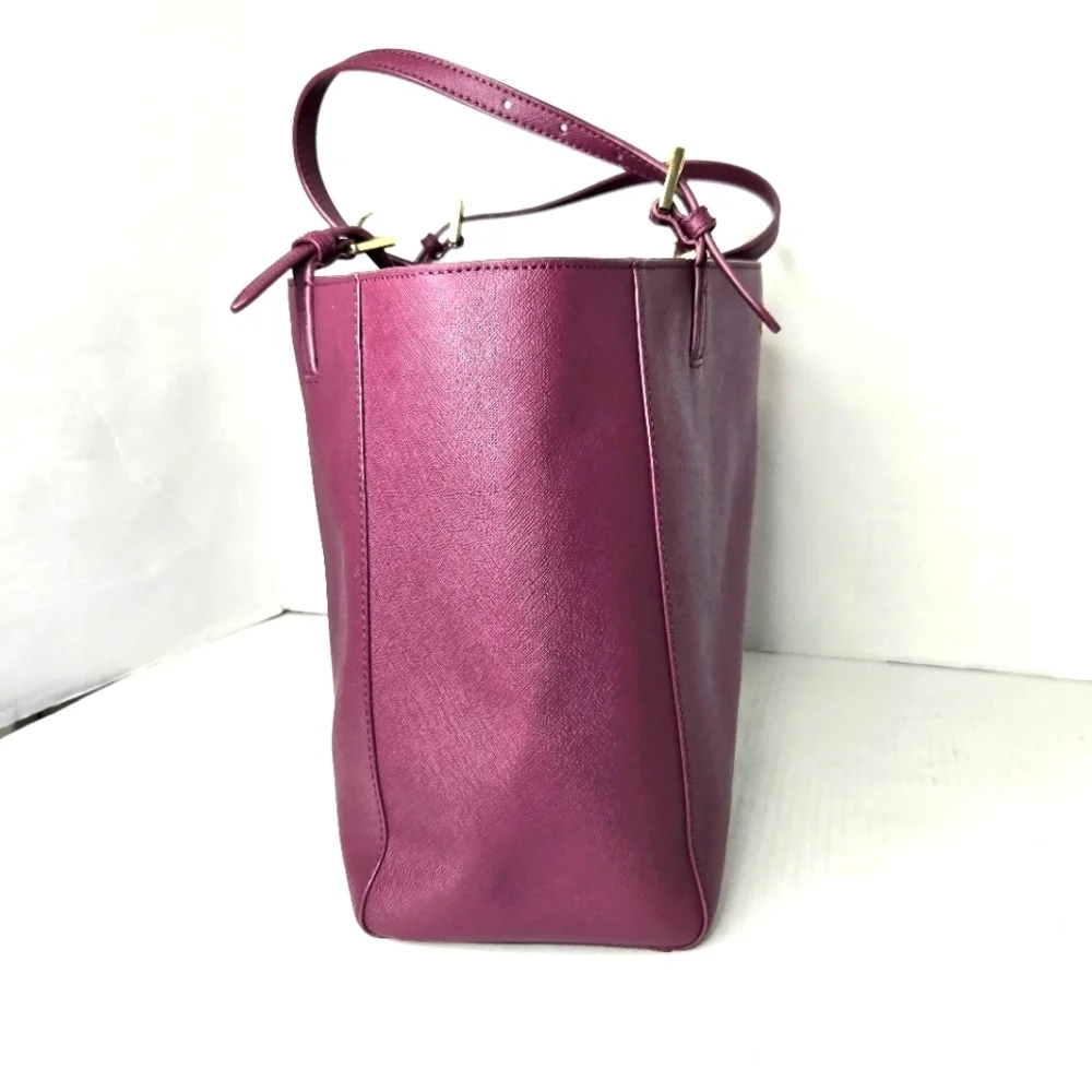 Tory Burch Emerson Tote Handbag. Burgundy, Saffiano Leather, Large.